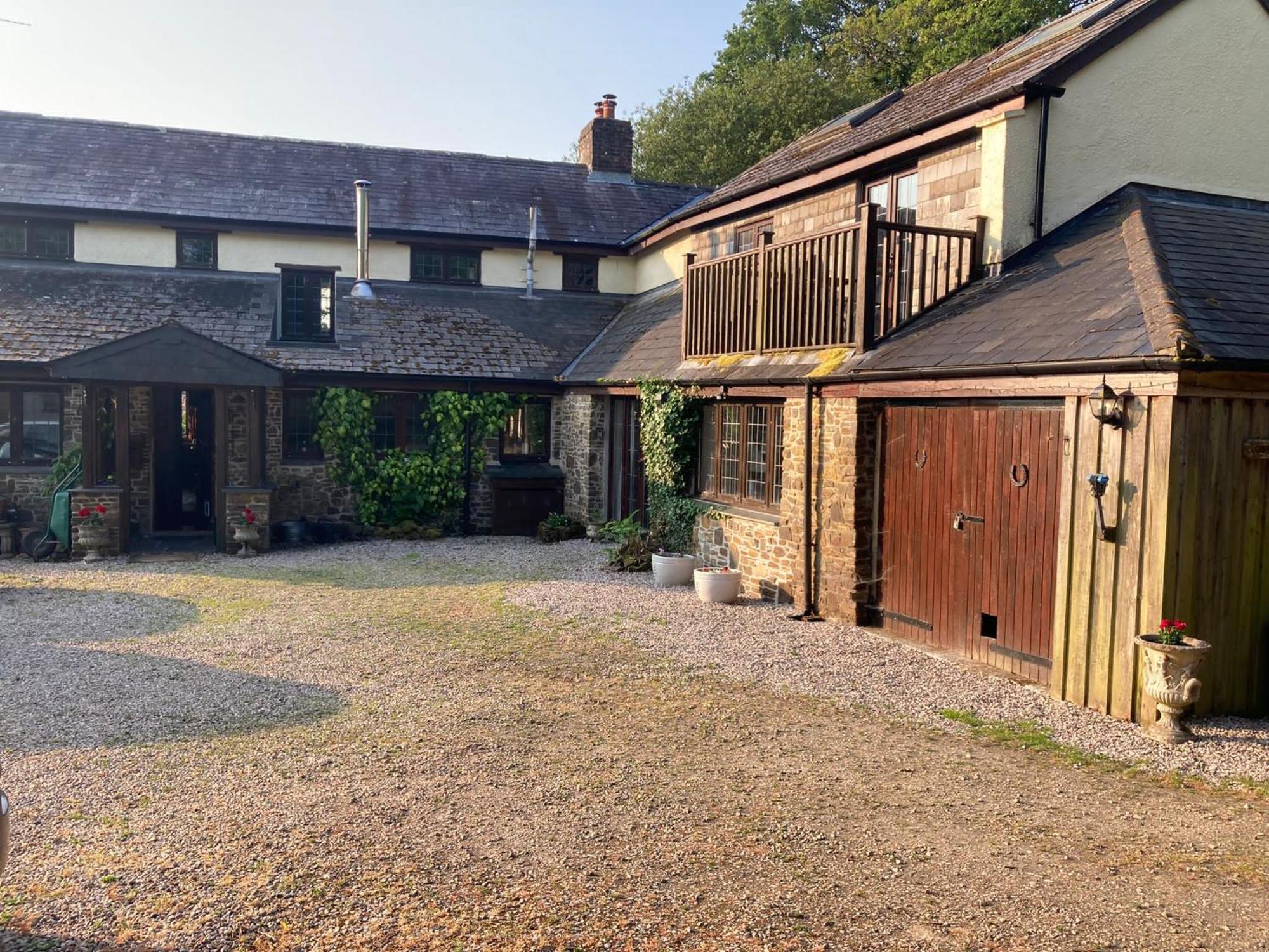 Lower Penrose Old Farmhouse Cottage Launceston Extérieur photo